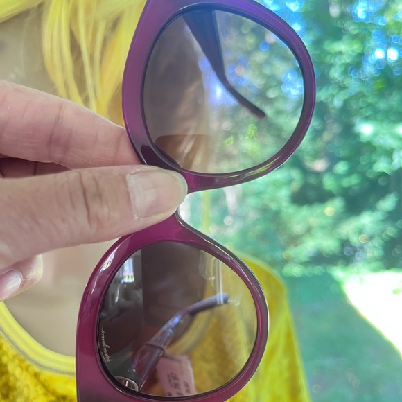 Salvatore Ferragamo Pink Sunglasses Modern Full-Rim Design - Picture 2 of 8